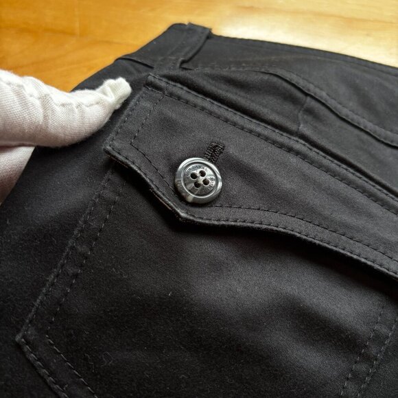 Burberry Blue Label Women's Black Capri Pants Size 38 - Picture 12 of 12